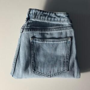 Vintage-inspired PacSun light wash mom jeans